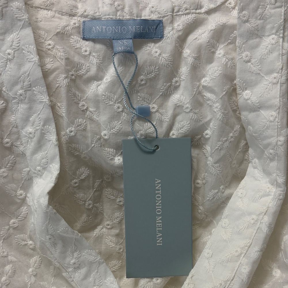 ANTONIO MELANI Cream Textured Robe - Picture 3 of 4